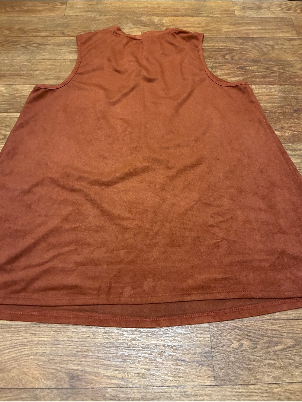 Sleeveless Women’s Alyx Suede-Look Rust Tank Top Size Petite Large - Picture 4 of 8